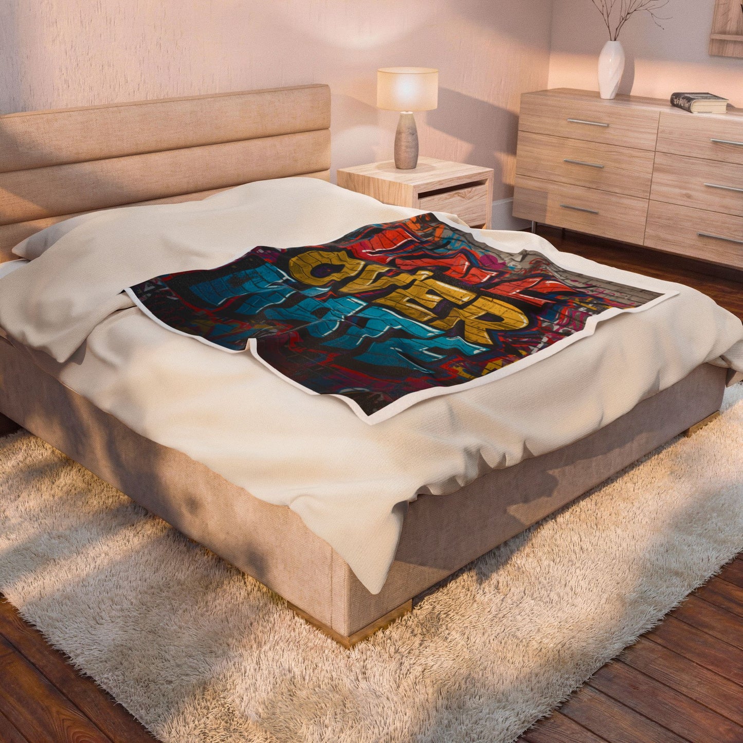 Warm Plush Velveteen Blanket — Cozy Soft Throw for Home & Gifts